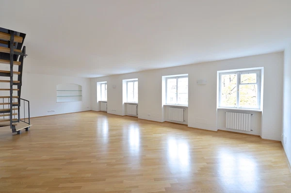 Hroznová, Malá Strana - Prague 1 | Rent, Apartment, Three-bedroom (4+1), 172 m²