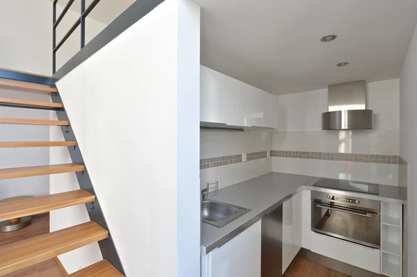 Zenklova, Libeň - Prague 8 | Rent, Apartment, Studio (1+kk), 58 m²