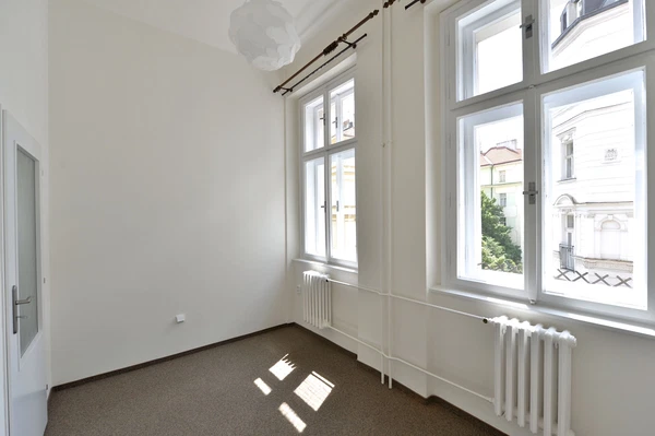 Šafaříkova, Vinohrady - Prague 2 | Rent, Apartment, Two-bedroom (3+kk), 50 m²