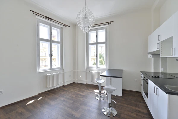 Šafaříkova, Vinohrady - Prague 2 | Rent, Apartment, Two-bedroom (3+kk), 50 m²