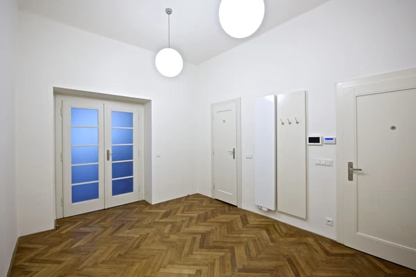 Na Valech, Hradčany - Prague 6 | Rent, Apartment, Two-bedroom (3+kk), 150 m²