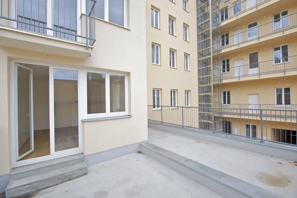 Drtinova, Smíchov - Prague 5 | Sale, Apartment, One-bedroom (2+kk), 86 m²