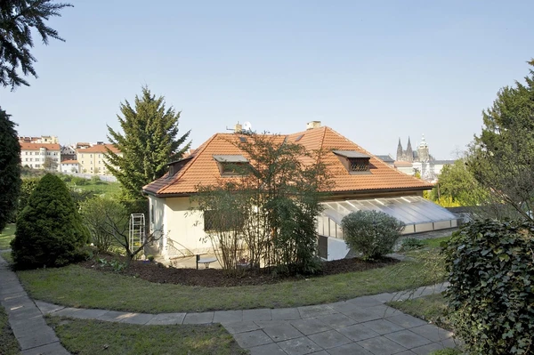 Vlašská, Malá Strana - Prague 1 | Rent, House, Seven-bedroom (8+1)