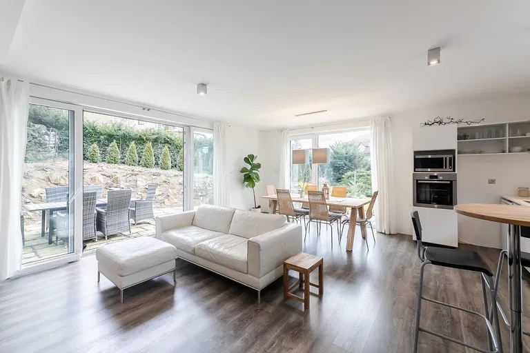 Na Květnici, Kamenice - Praha-východ | Predaj, Rodinný dom, 4-izbový, 181 m²
