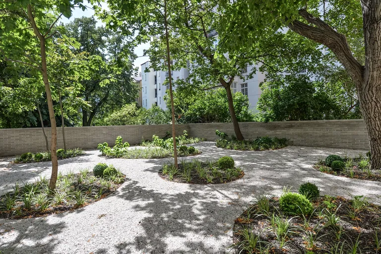Krkonošská, Vinohrady - Praha 2 | Prenájom, Byt, 2-izbový, 83 m²