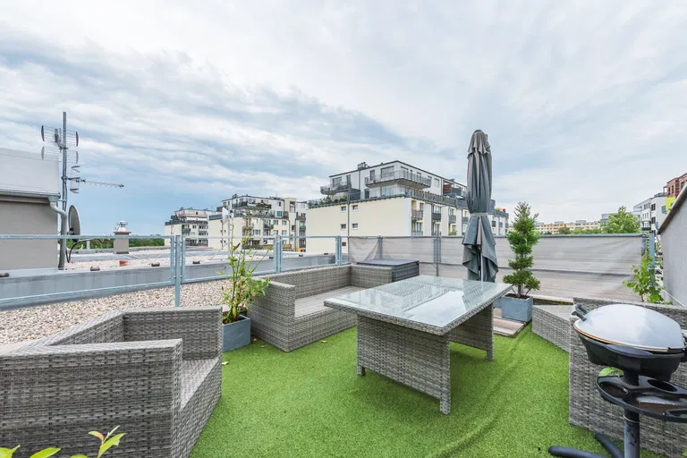 Desenská, Střížkov - Prague 9 | Sale, Apartment, Two-bedroom (3+kk), 187 m²