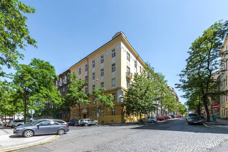 Jagellonská, Vinohrady - Prague 3 | Sale, Apartment, Two-bedroom (3+kk), 107 m²