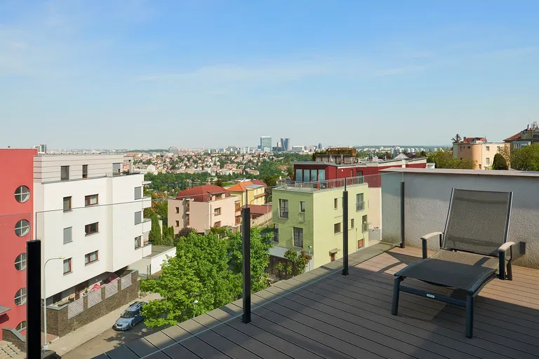 U Dívčích hradů, Radlice - Prague 5 | Sale, Apartment, Four-bedroom (5+kk), 348 m²