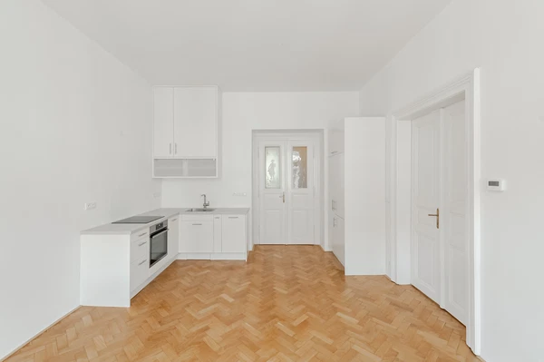 Varšavská, Vinohrady - Prague 2 | Rent, Apartment, Two-bedroom (3+kk), 77 m²