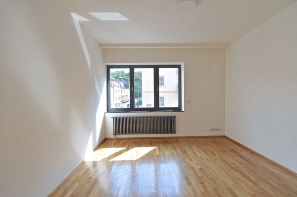 Musílkova, Košíře - Prague 5 | Rent, House, Six-bedroom (7+kk), 490 m²