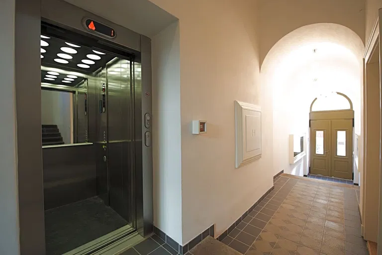 V Lesíčku, Smíchov - Praha 5 | Pronájem, Byt, 3+kk, 75 m²