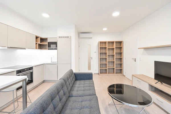 Sokolovská, Karlín - Praha 8 | Pronájem, Byt, 2+kk, 47 m²