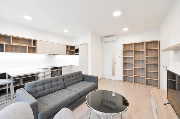 Sokolovská, Karlín - Praha 8 | Pronájem, Byt, 2+kk, 47 m²