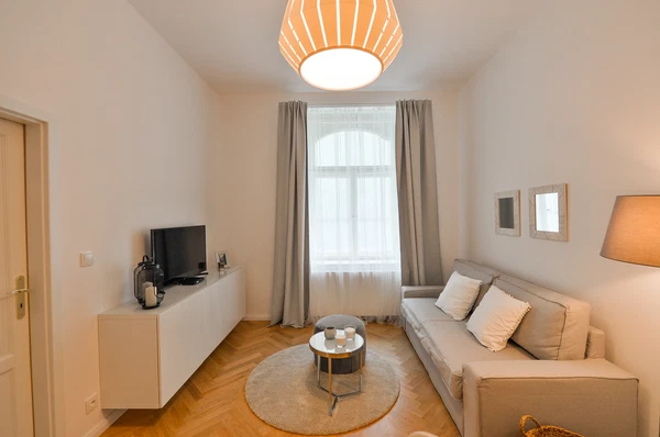 Na Spojce, Vršovice - Prague 10 | Rent, Apartment, One-bedroom (2+1), 45 m²