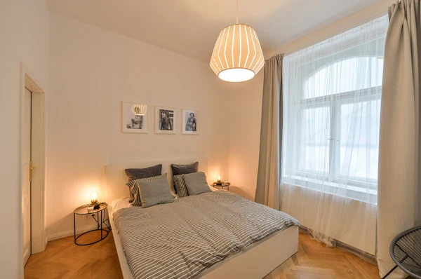 Na Spojce, Vršovice - Prague 10 | Rent, Apartment, One-bedroom (2+1), 45 m²