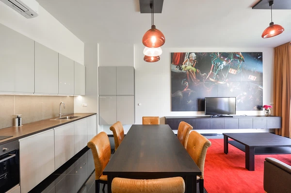 Mlýnská, Bubeneč - Praha 6 | Pronájem, Byt, 2+kk, 84 m²