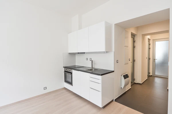 Ovenecká, Holešovice - Prague 7 | Rent, Apartment, One-bedroom (2+kk), 40 m²