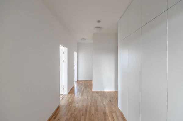 U Hranic, Strašnice - Prague 10 | Rent, Apartment, Two-bedroom (3+kk), 90 m²