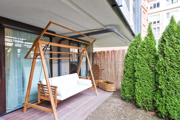 Ke Kapslovně, Žižkov - Prague 3 | Rent, Apartment, Three-bedroom (4+kk), 198 m²