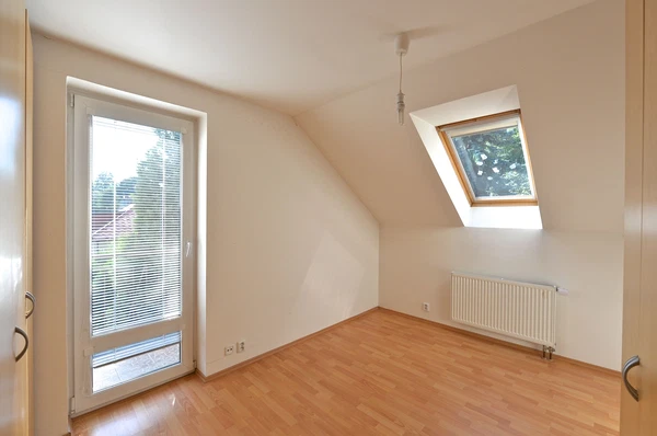 Za Mototechnou, Stodůlky - Prague 5 | Rent, House, Five-bedroom (6+1)