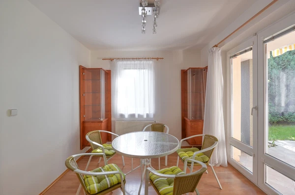 Za Mototechnou, Stodůlky - Prague 5 | Rent, House, Five-bedroom (6+1)