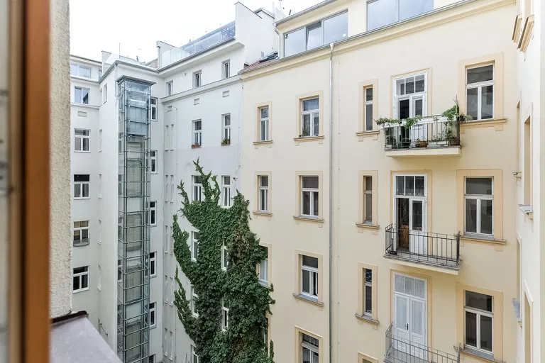 Lublaňská, Vinohrady - Praha 2 | Pronájem, Byt, 1+kk, 31 m²