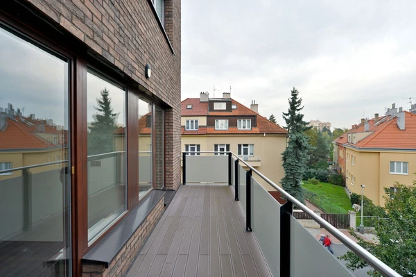 Služská, Kobylisy - Praha 8 | Pronájem, Byt, 4+1, 104 m²