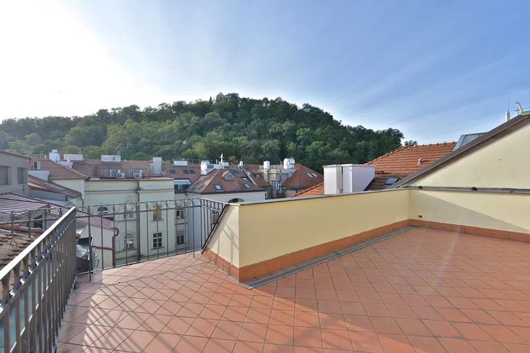 Újezd, Malá Strana - Prague 1 | Rent, Apartment, Three-bedroom (4+1), 282 m²
