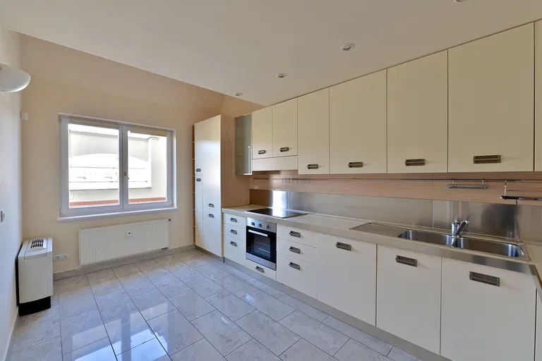 Újezd, Malá Strana - Prague 1 | Rent, Apartment, Three-bedroom (4+1), 282 m²