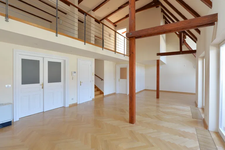 Újezd, Malá Strana - Prague 1 | Rent, Apartment, Three-bedroom (4+1), 282 m²