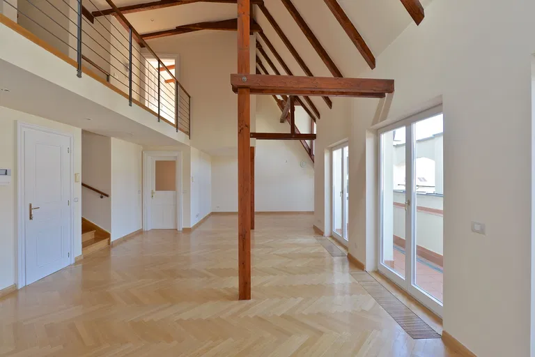 Újezd, Malá Strana - Prague 1 | Rent, Apartment, Three-bedroom (4+1), 282 m²