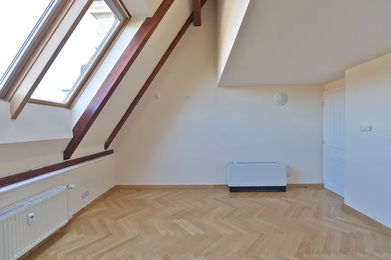 Újezd, Malá Strana - Prague 1 | Rent, Apartment, Three-bedroom (4+1), 282 m²