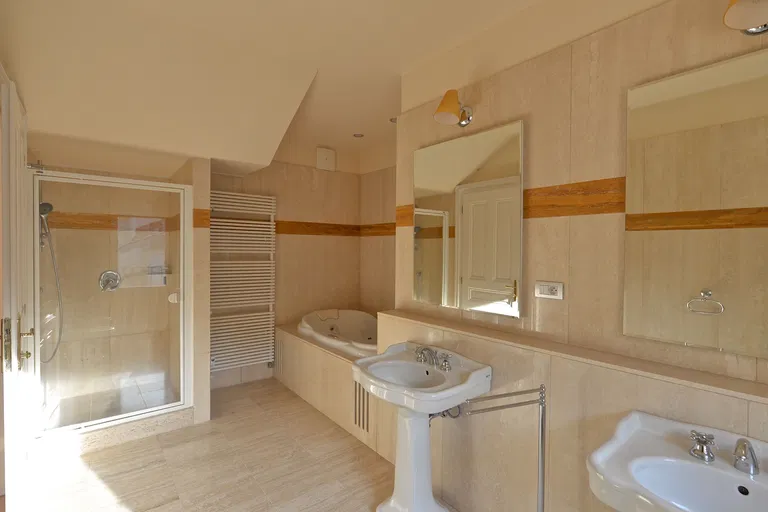 Újezd, Malá Strana - Prague 1 | Rent, Apartment, Three-bedroom (4+1), 282 m²