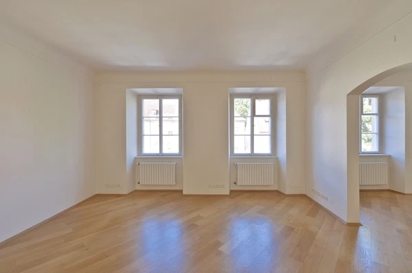 Hroznová, Malá Strana - Prague 1 | Rent, Apartment, Three-bedroom (4+kk), 174 m²