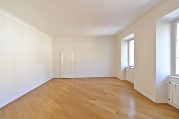 Hroznová, Malá Strana - Prague 1 | Rent, Apartment, Three-bedroom (4+kk), 174 m²