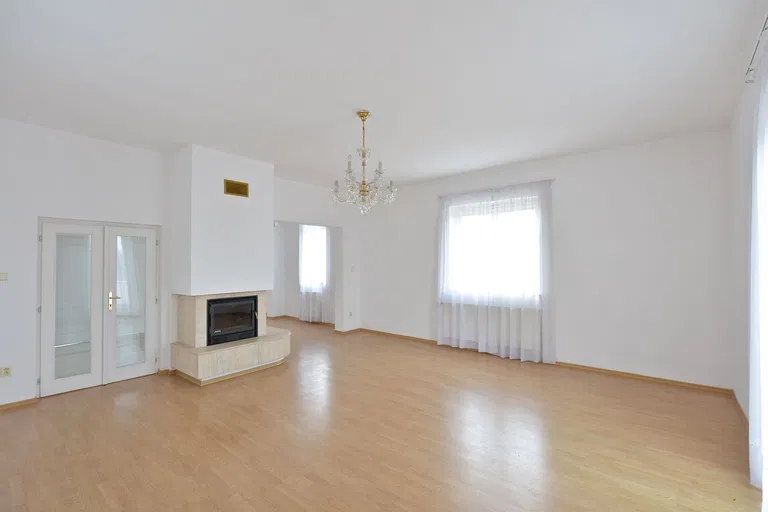 Nový Zlíchov, Smíchov - Prague 5 | Rent, House, Six-bedroom (7+1), 363 m²