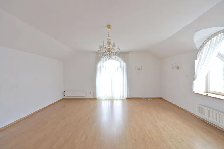 Nový Zlíchov, Smíchov - Prague 5 | Rent, House, Six-bedroom (7+1), 363 m²