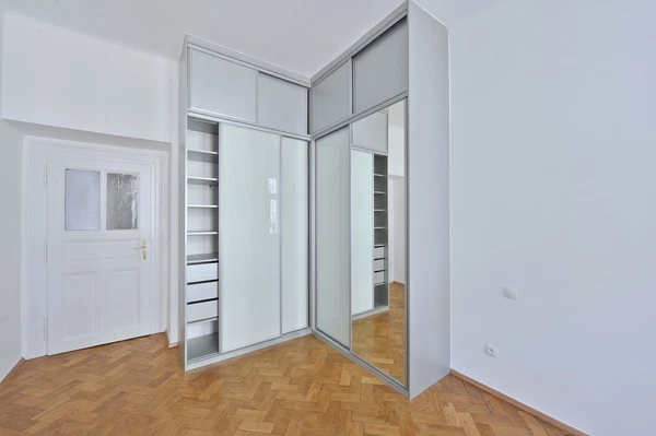 Šmeralova, Bubeneč - Prague 7 | Rent, Apartment, Two-bedroom (3+kk), 69 m²