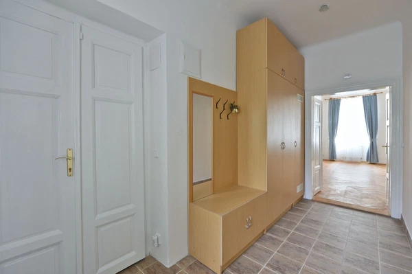 Újezd, Malá Strana - Praha 1 | Pronájem, Byt, 2+kk, 68 m²