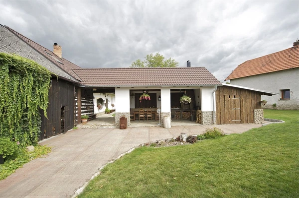 Holšice - Kutná Hora | Sale, Farmhouse estate