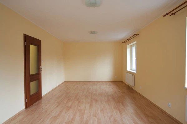 V lučinách, Hodkovičky - Prague 4 | Rent, House, Two-bedroom (3+kk)