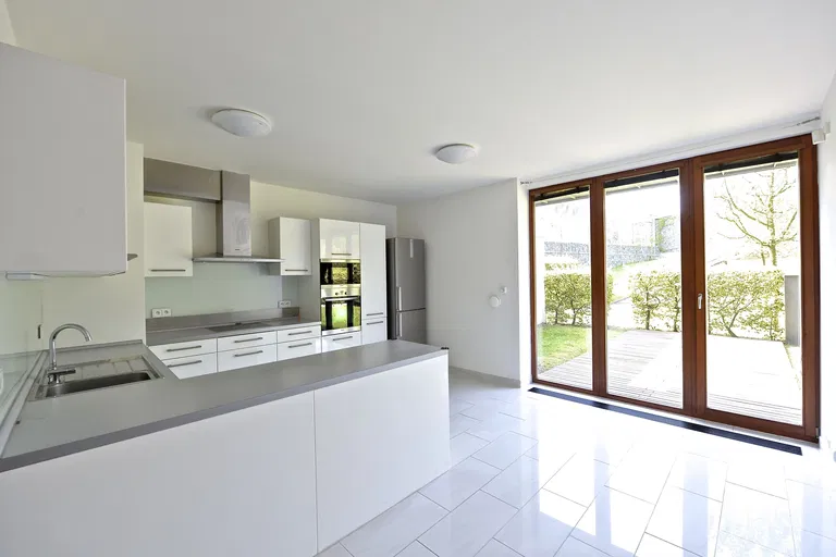 Šermířská, Břevnov - Praha 6 | Prenájom, Byt, 4-izbový, 150 m²