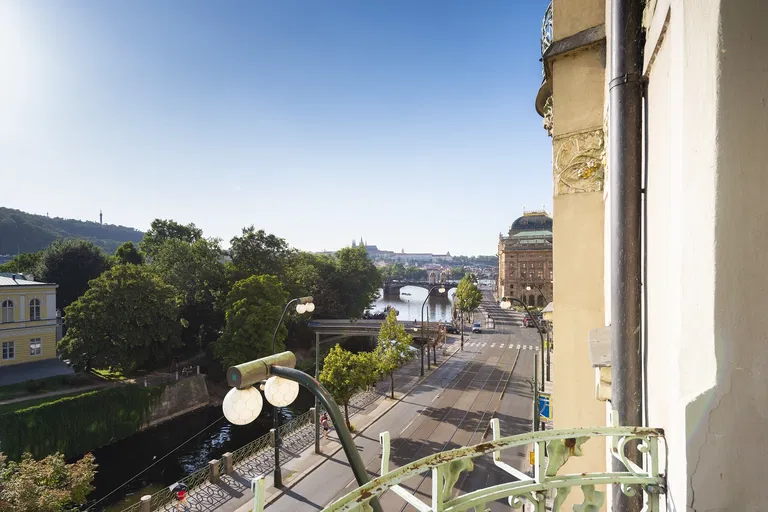 Masarykovo nábřeží, Nové Město - Prague 1 | Sale, Apartment, Three-bedroom (4+1), 122 m²