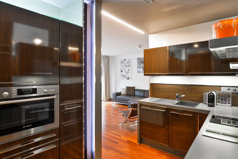 Italská, Vinohrady - Praha 2 | Prenájom, Byt, 2-izbový, 75 m²