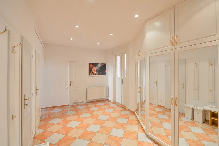 Dienzenhoferovy sady, Smíchov - Praha 5 | Prenájom, Byt, 3-izbový, 121 m²