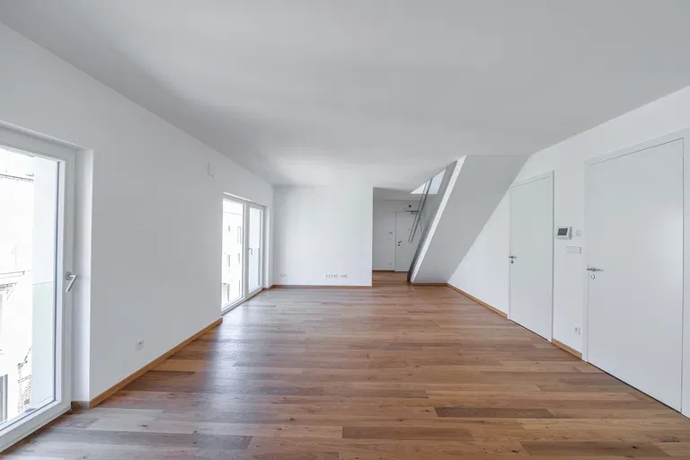 Kobrova, Smíchov - Praha 5 | Predaj, Byt, 4-izbový, 175 m²