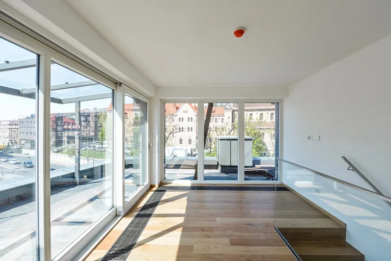 Kobrova, Smíchov - Praha 5 | Predaj, Byt, 4-izbový, 175 m²