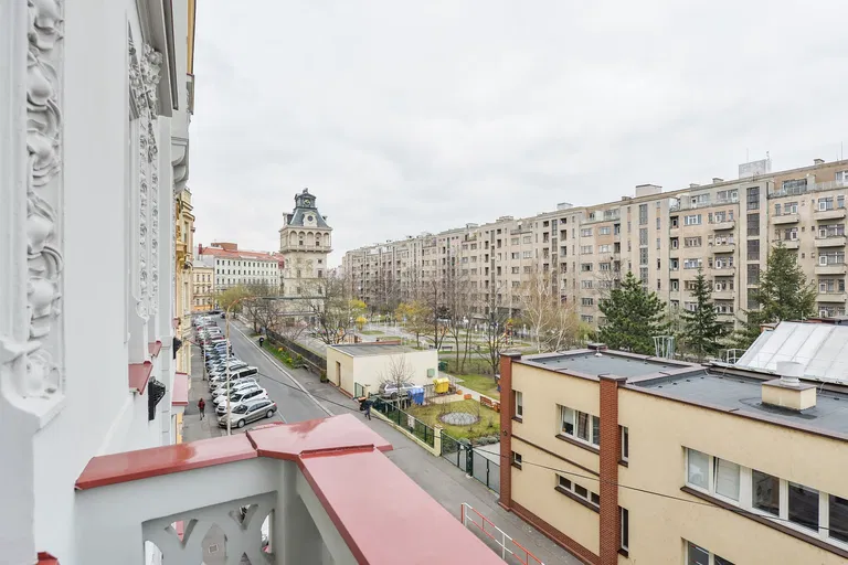 Na Výšinách, Bubeneč - Praha 7 | Prenájom, Byt, 2-izbový, 82 m²