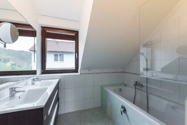 V Podhoří, Troja - Praha 7 | Predaj, Rodinný dom, 4-izbový, 130 m²