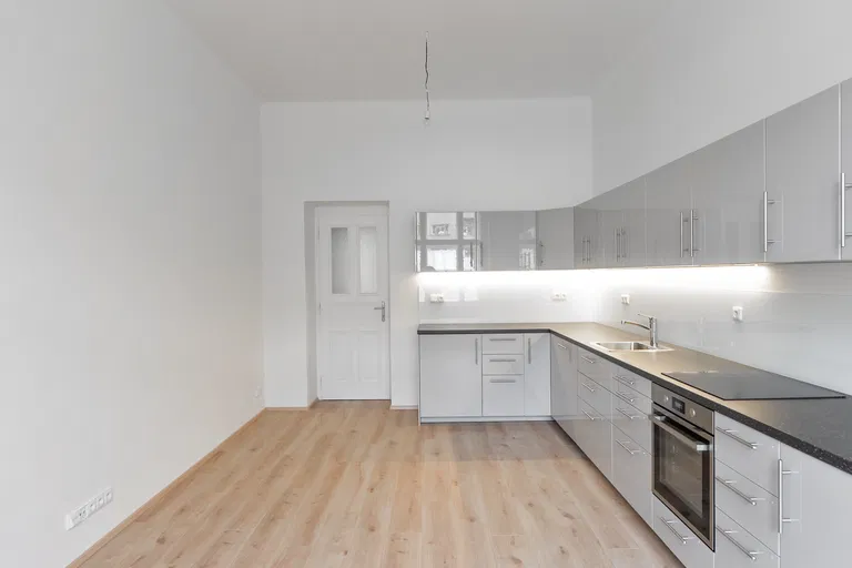 Na Výšinách, Bubeneč - Praha 7 | Prenájom, Byt, 3-izbový, 117 m²